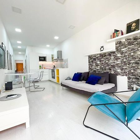 Leon Apartment - Highly Modern Sliema Stay Bagian luar foto